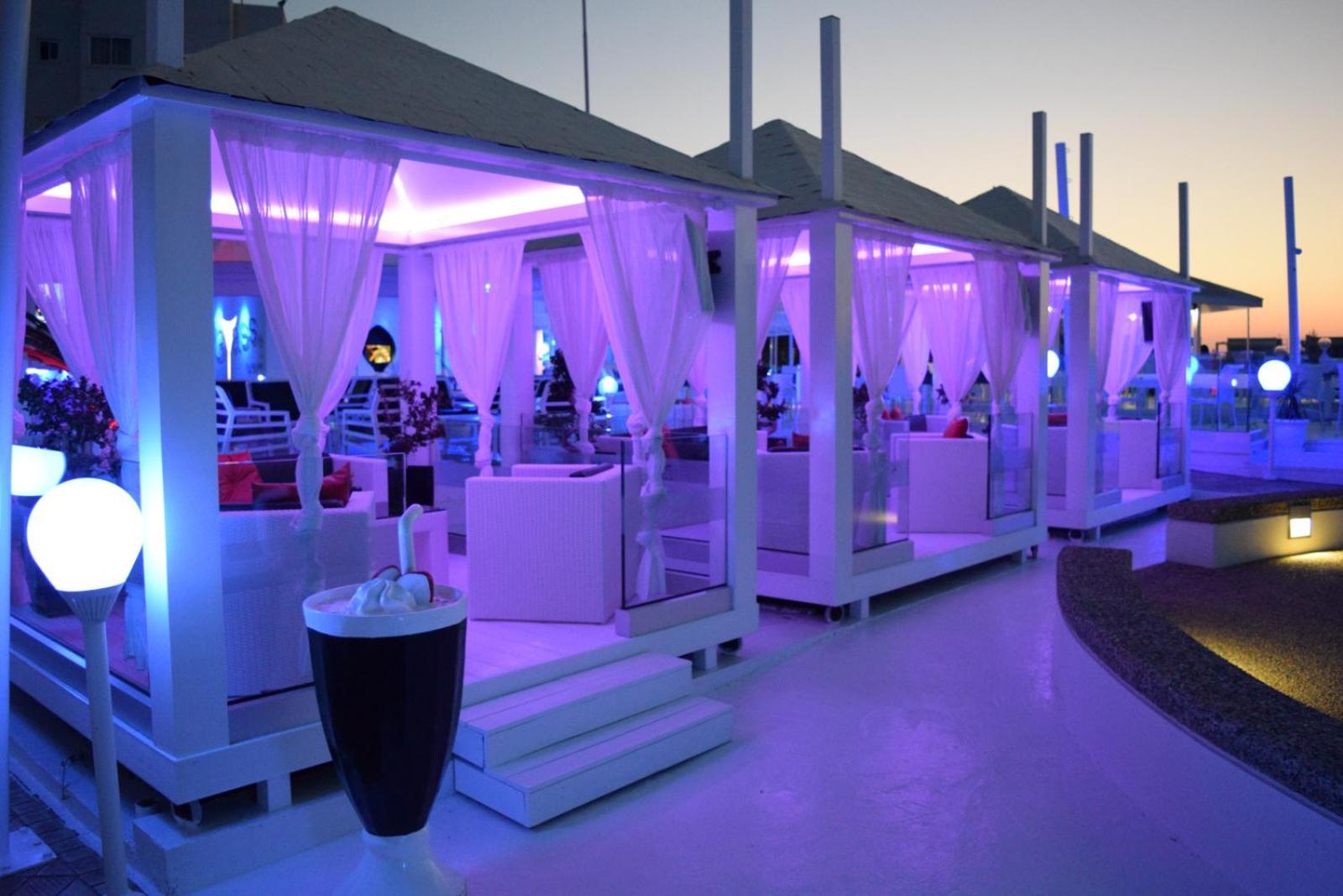 Pola Costa Beach Hotel Apts - Adults Only Protaras Bagian luar foto