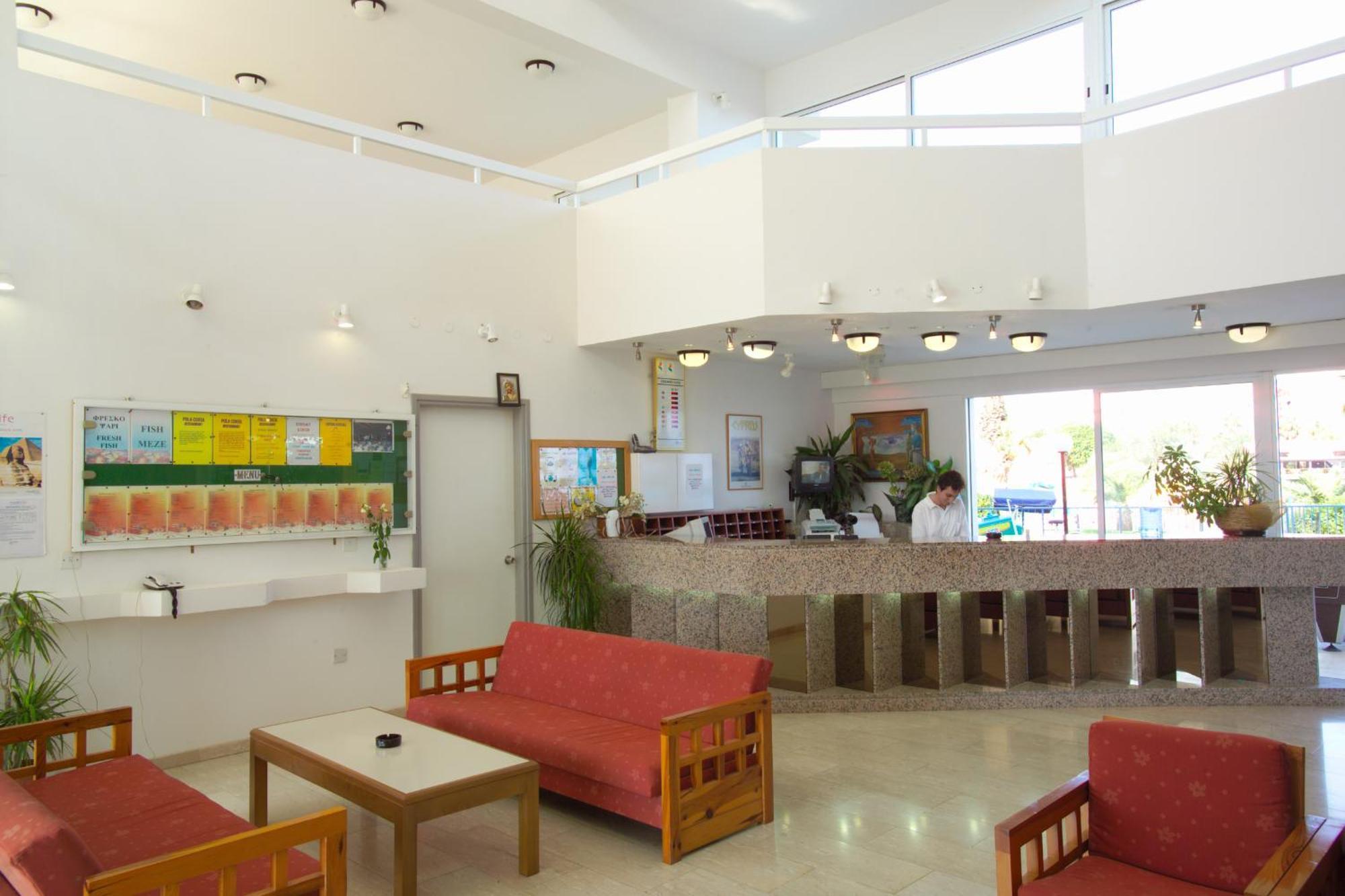 Pola Costa Beach Hotel Apts - Adults Only Protaras Bagian luar foto